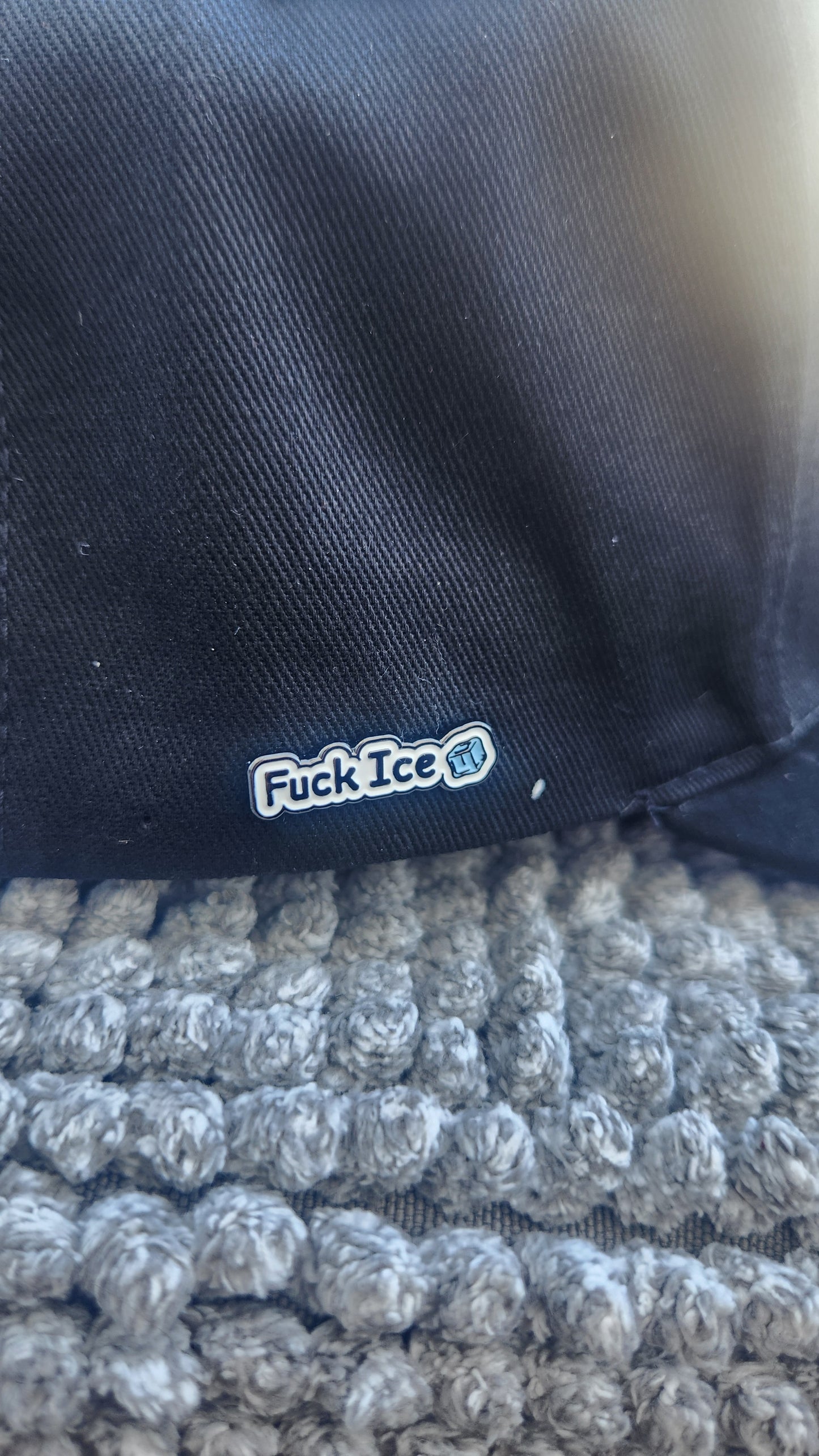 Fu... Ice pin