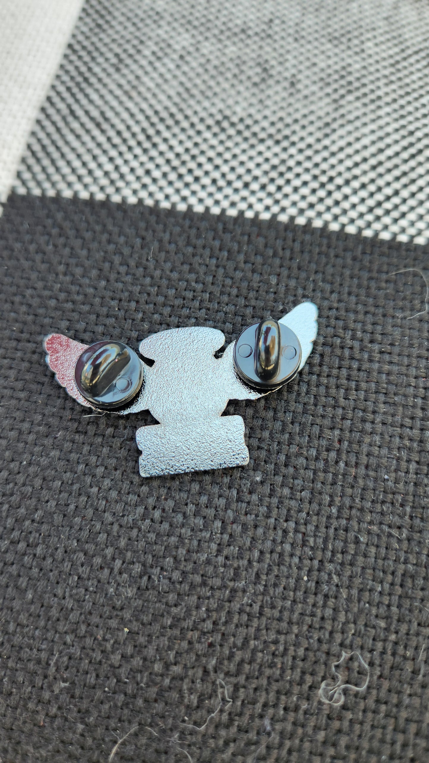 Kobe Angel hat pin