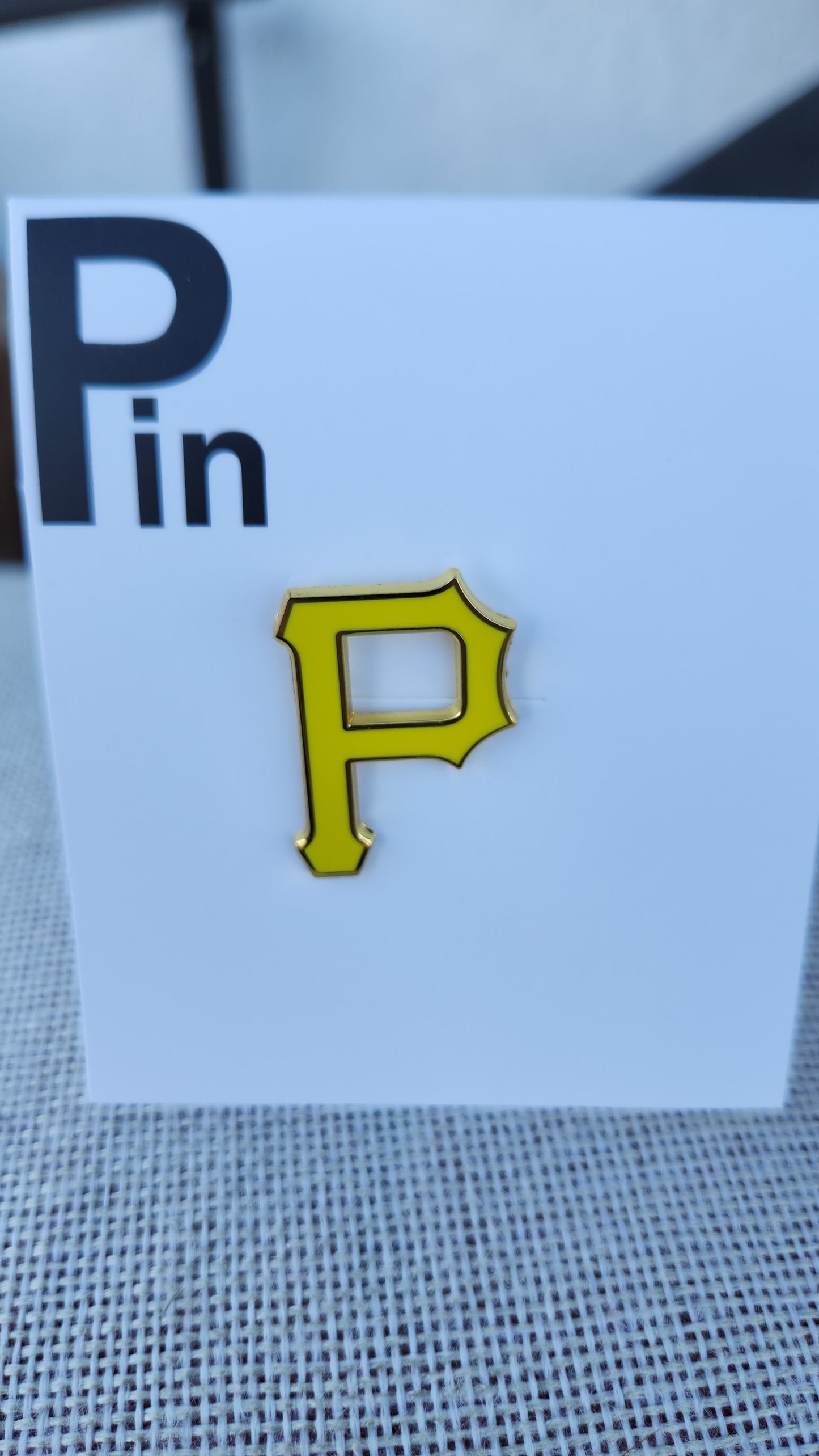 Pirates P Hat Pin