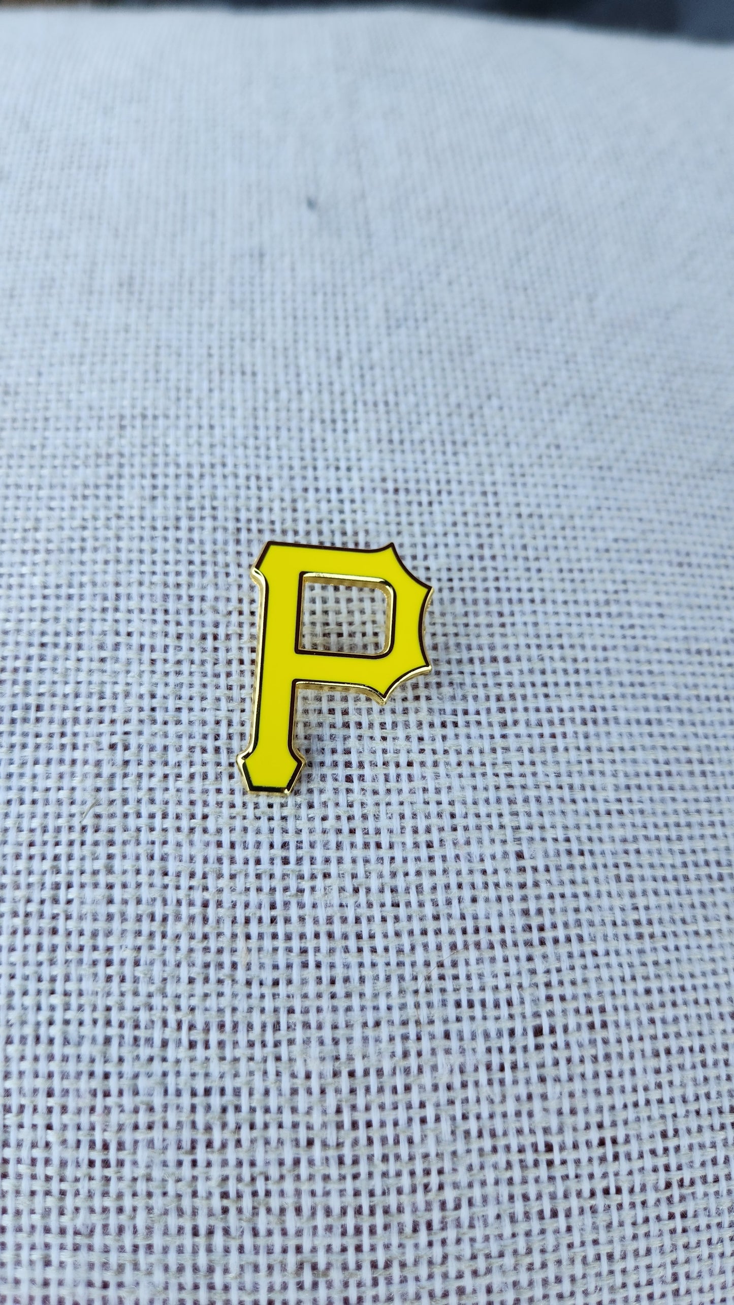 Pirates P Hat Pin