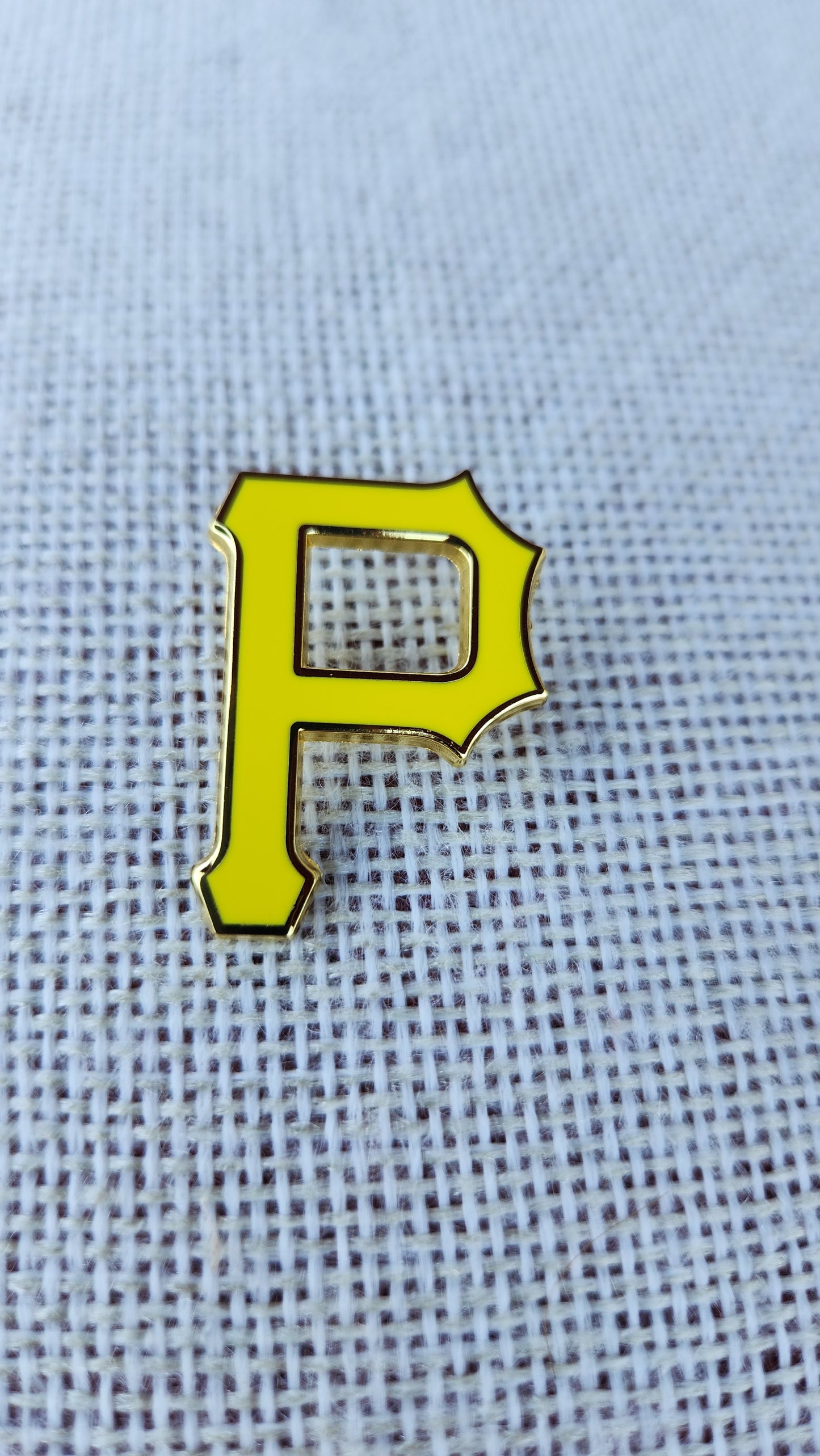 Pirates P Hat Pin