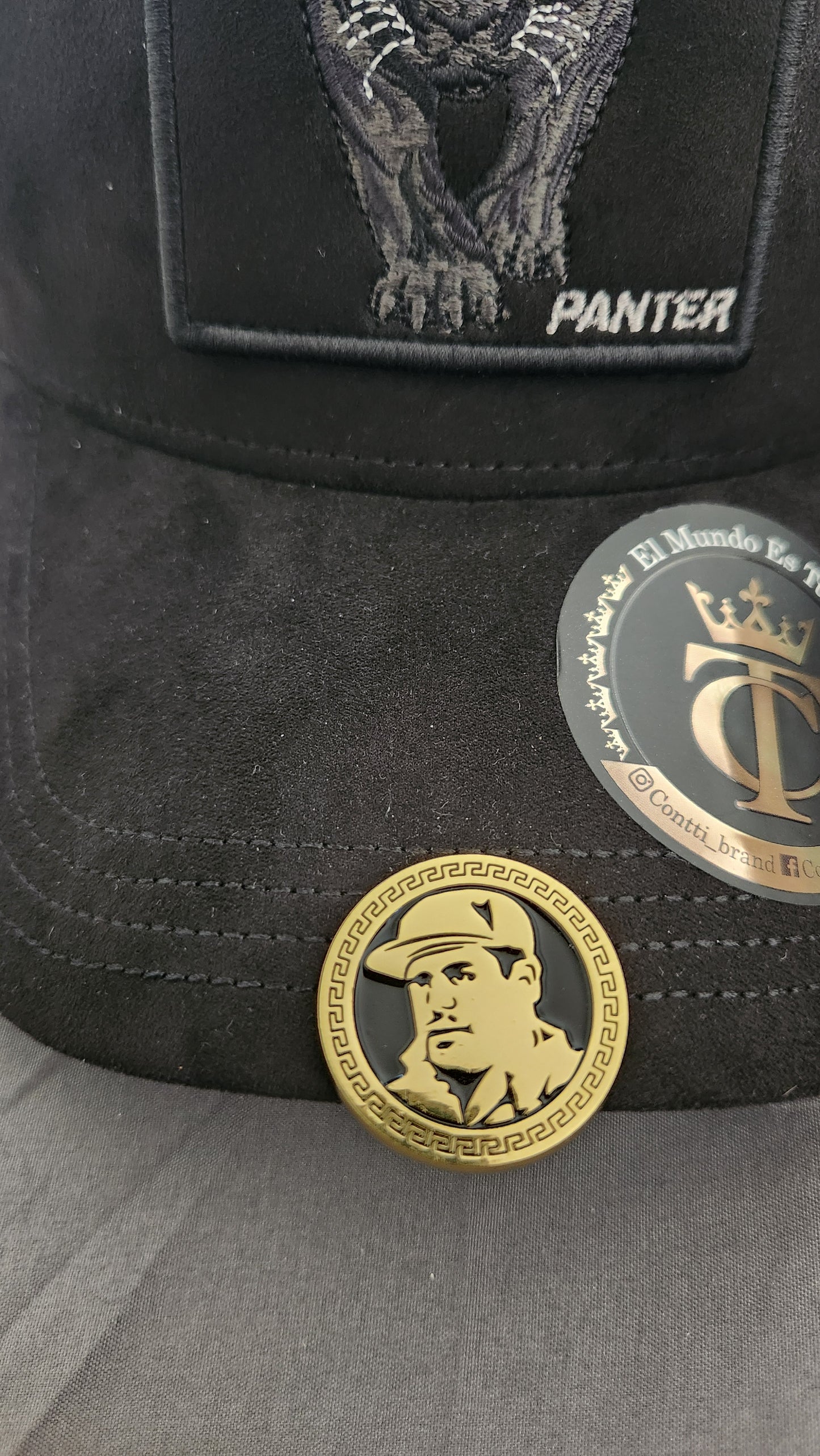 El Chapo Hat Clip