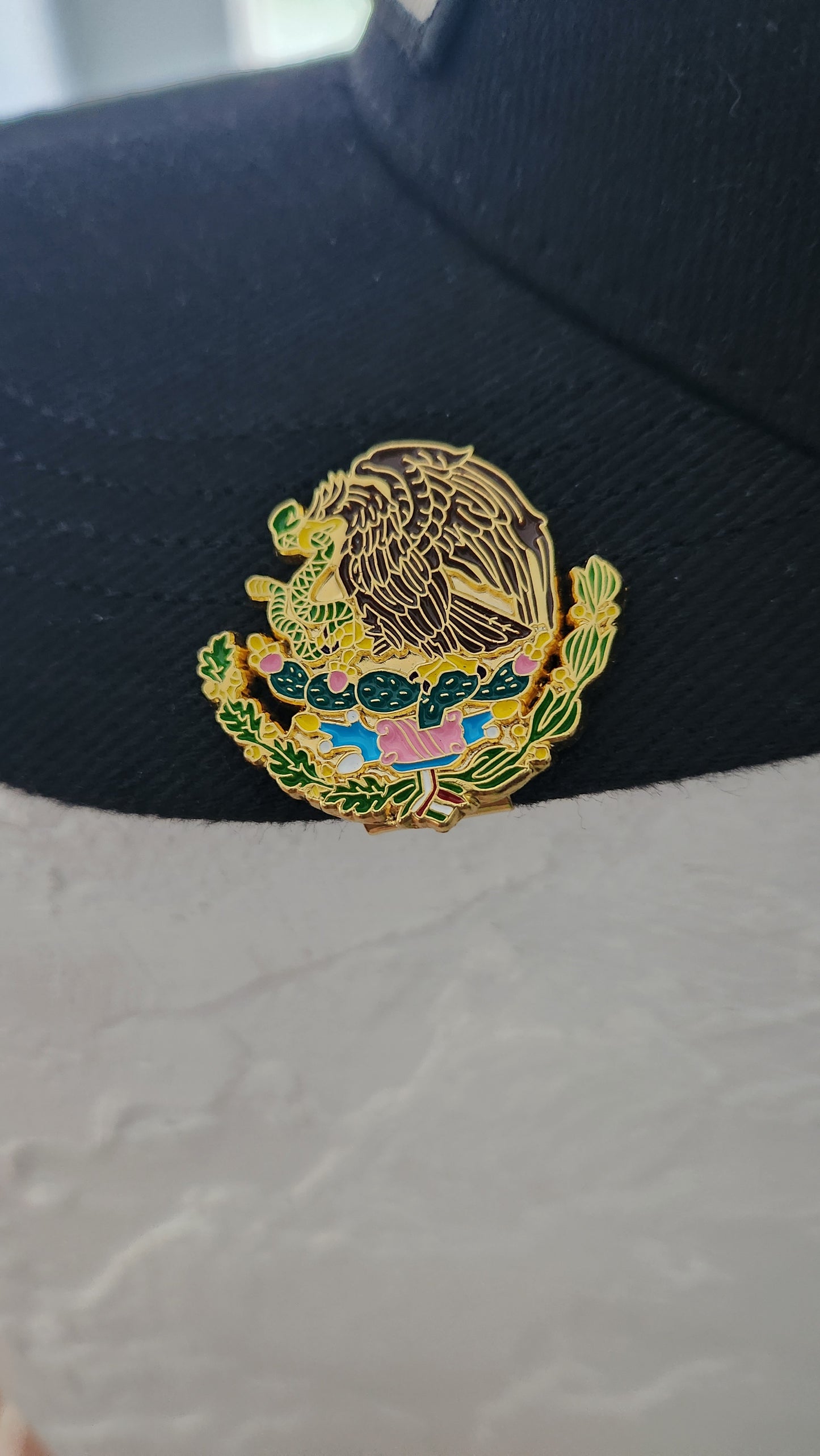 Escudo Mexicano Hat Clip